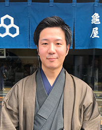 「山陰堂」7代目当主、竹原雅郎さん